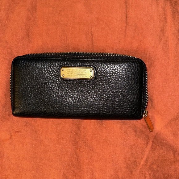 Marc Jacobs black wallet - Picture 2 of 8